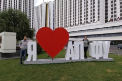 como-dar-la-vuelta-al-mundo-mercado-izmailovo