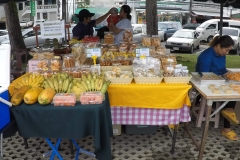 Como-dar-la-vuelta-al-mundo-mercado-krabi