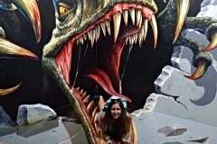 4.como-dar-la-vuelta-al-mundo-langkawi-3D-dinosaurio-min-768x1024