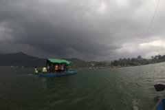 Como-dar-la-vuelta-al-mundo-lago-pokhara